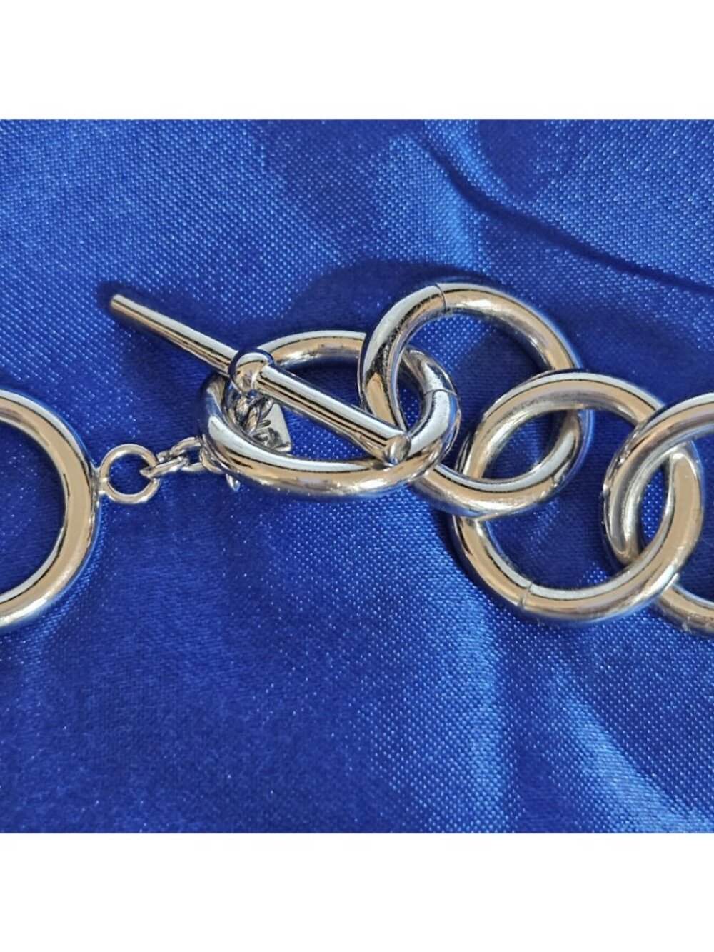 Banana Republic Silver Tone & Cream Leather Link Necklace - Picture 3 of 3